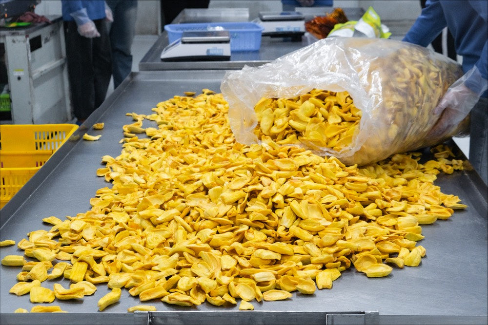 Light & Flavourful Crispy Jackfruit Chips